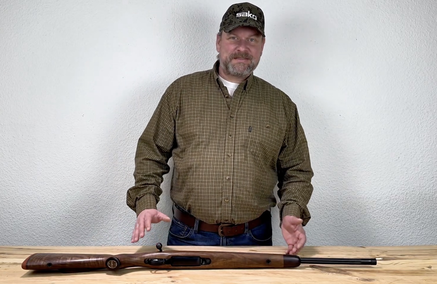 Mehr über den Artikel erfahren Sako 90 Grizzly Test. Klassische Jagdbüchse mit Holzschaft